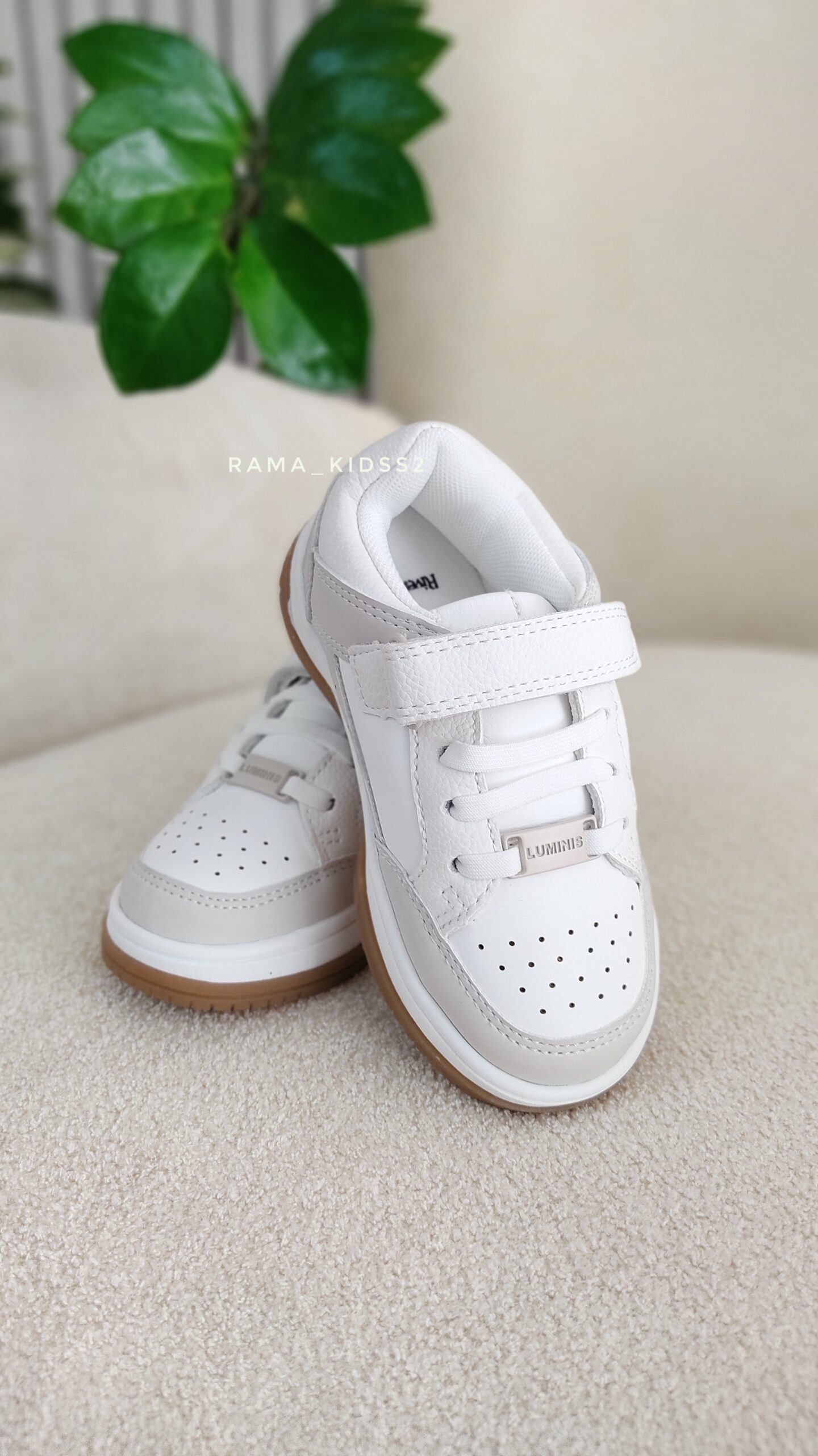 1761128981282 آ..کفش سایز ۲۴ Riverisland - تصویر 1