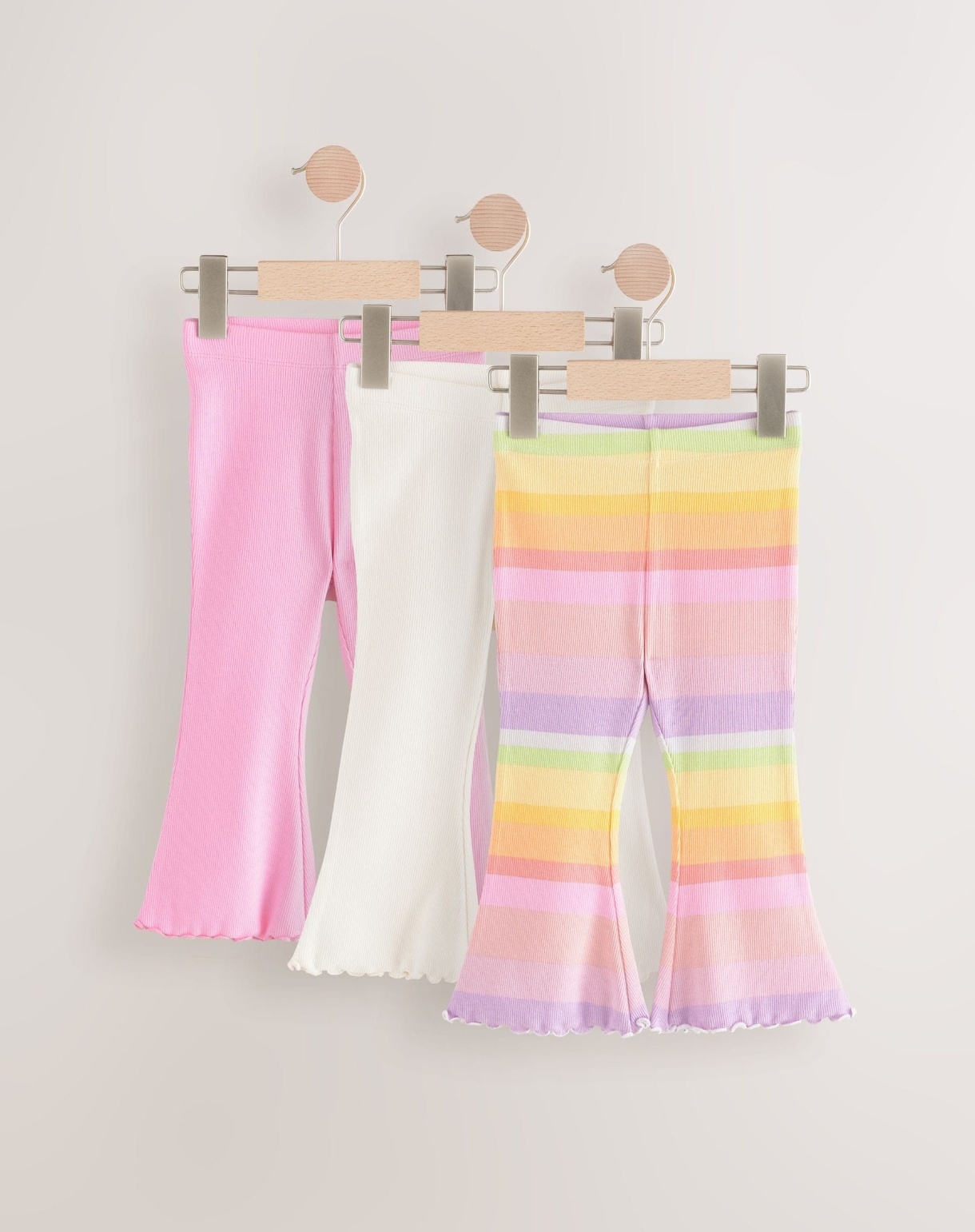 Screenshot_۲۰۲۶-۰۱-۲۱-۱۷-۱۹-۵۷-۳۱۵_uk.co.next.android شلوار کبریتی دخترانه ۹تا۱۲ ماه Next - تصویر 1